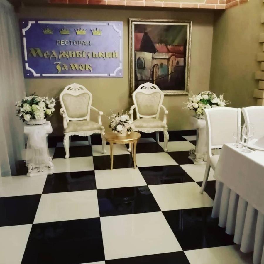 Medzhybozhskiy Zamok Tribukhovtsy المظهر الخارجي الصورة